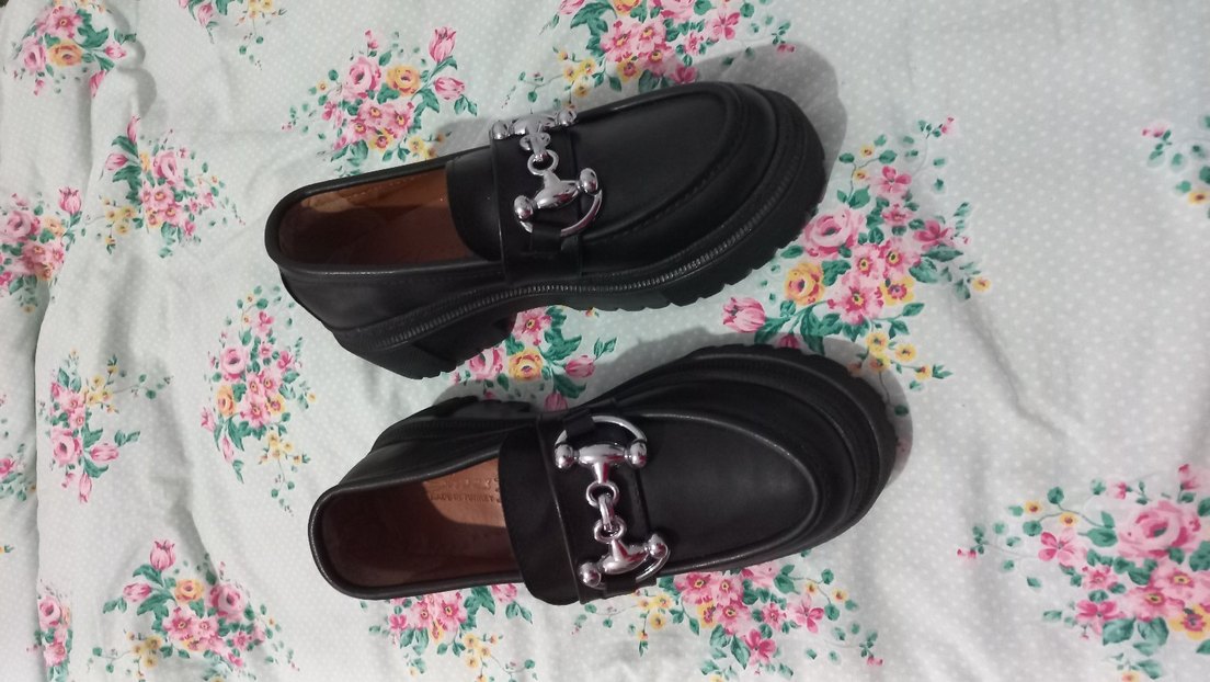 Tokalı Siyah Deri Kadın Loafer - Görsel 4