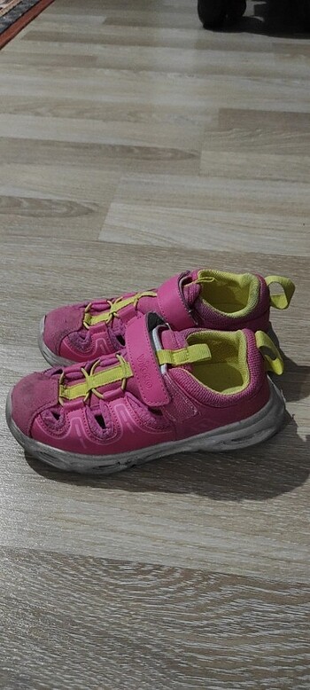 Vicco Kız çocuk fuşya ışıklı spor ayakkabı 