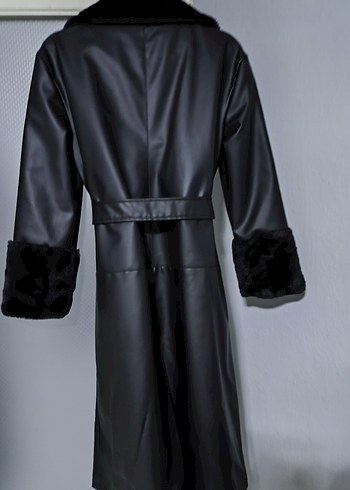 Kürk Detaylı Siyah Deri Uzun Kadın Kaban - Görsel 3