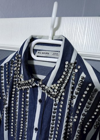 Düğmeli Mavi Çizgili Denim Kadın Gömlek - Görsel 3