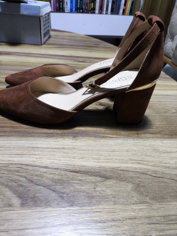 Kahverengi Süet Tokalı Blok Topuklu Kadın Sandalet - Görsel 3