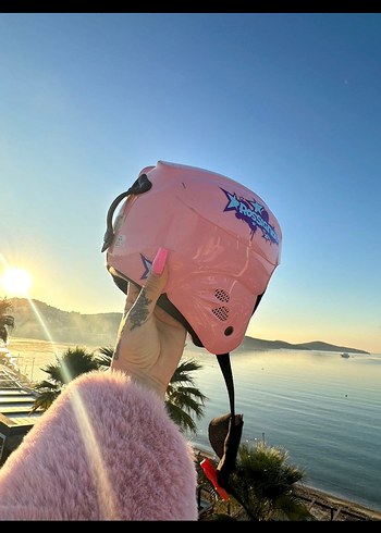 Pembe Puflu Street Style Motosiklet Kaskı - Görsel 4