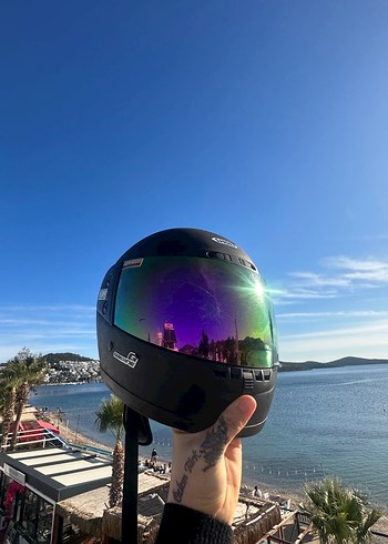 Parlak Siyah Camlı Motosiklet Kaskı - Görsel 5