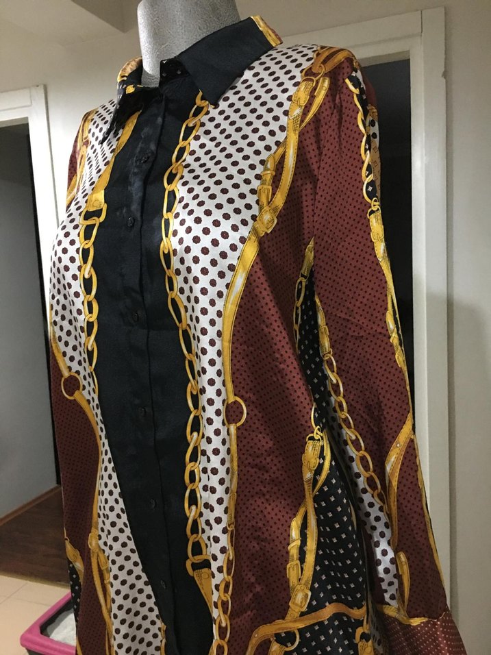 Zincir Desenli Uzun Kollu Kadın Gömlek - Görsel 4