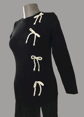 Siyah Triko Mini Elbise Fiyonk Detaylı - Görsel 3