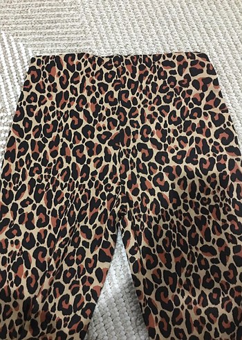 Düğmeli Leopar Desenli Kadın İspanyol Paça Pantolon - Görsel 3