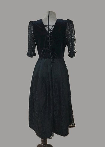 Bavyera Alman Gotik  Elbise - Görsel 2