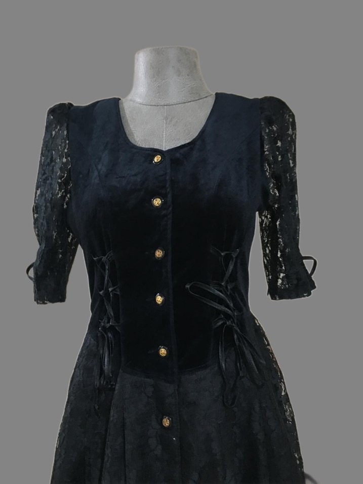 Bavyera Alman Gotik  Elbise - Görsel 4