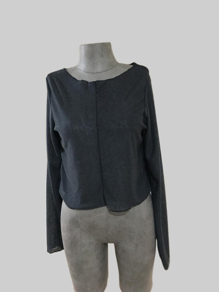 Gri Uzun Kollu Salaş Kadın Bluz - Görsel 2