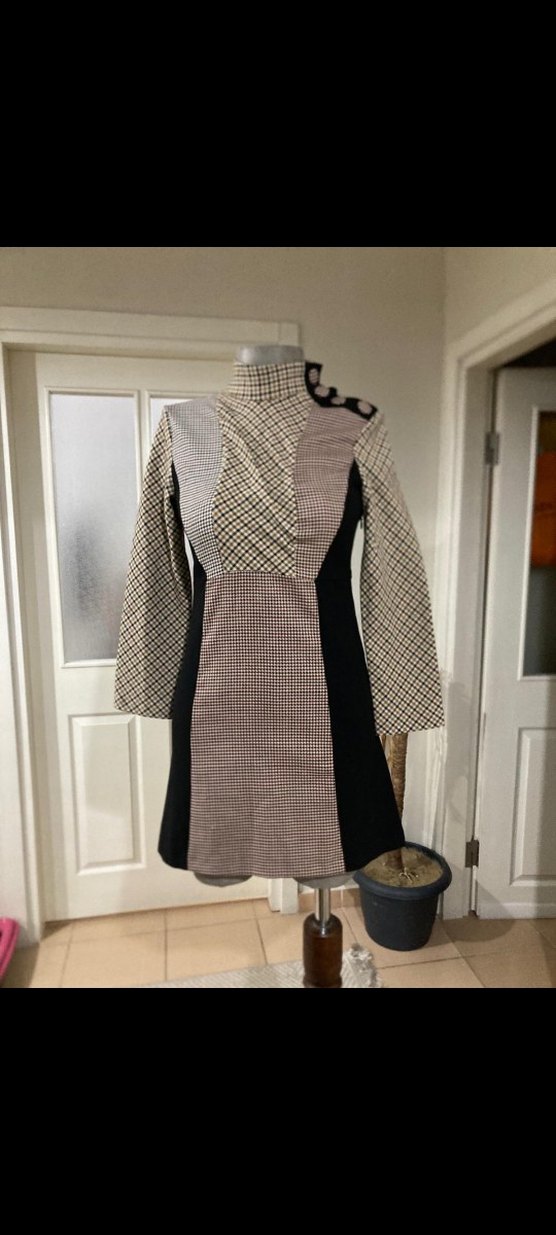 Bej Yılan Desenli Mini Elbise - Görsel 2