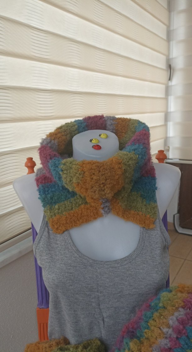 Renkli Bohem Örgü ressam sapkası,boyunluk eldiven - Görsel 3