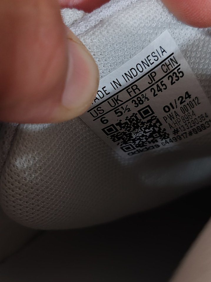 Beyaz Erkek Çocuk Spor Ayakkabı Velcro 38.5 numara - Görsel 2