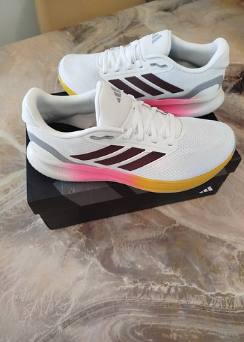 Beyaz Spor Ayakkabı Renkli Tabanlı - Görsel 5