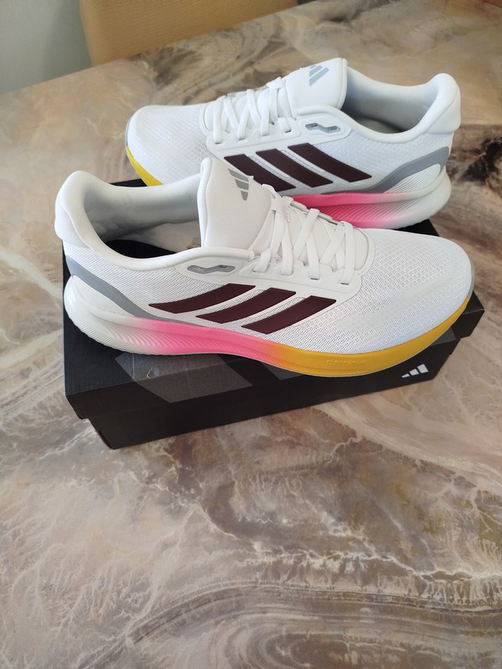 Beyaz Spor Ayakkabı Renkli Tabanlı - Görsel 5