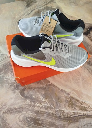 Nike Gri Erkek Koşu Ayakkabısı - Görsel 4