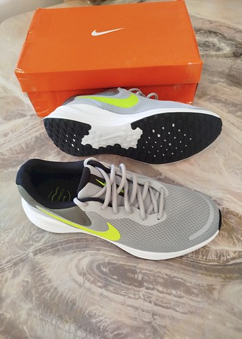 Nike Gri Erkek Koşu Ayakkabısı - Görsel 2