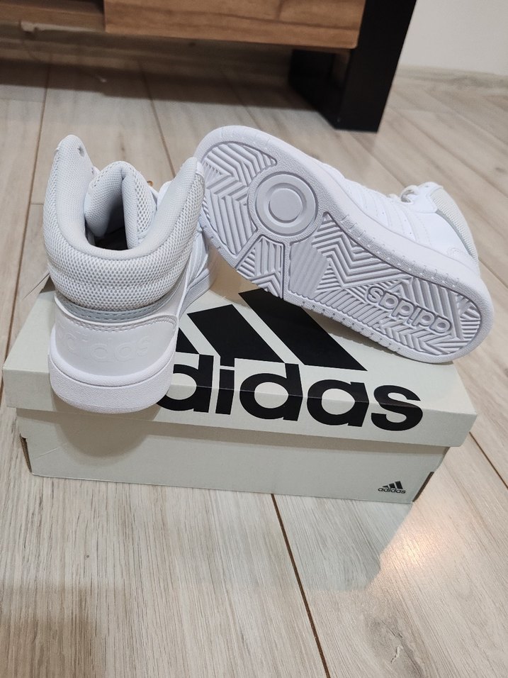 Adidas Beyaz Yüksek Top Sneaker 31.5 numara - Görsel 3