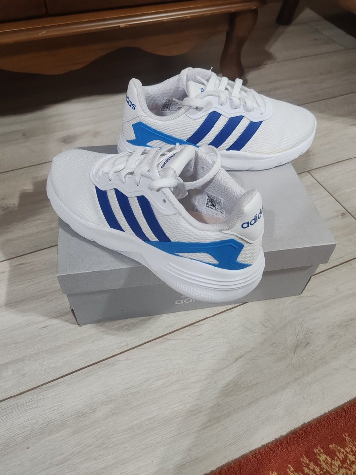 Adidas Beyaz Mavi Bağcıklı Spor Ayakkabı 39.5  numara - Görsel 4