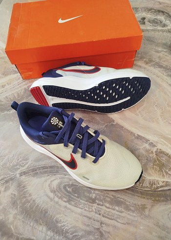 Erkek Beyaz Gri Nike Spor Ayakkabı - Görsel 4