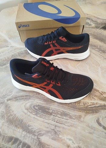 Asics 43