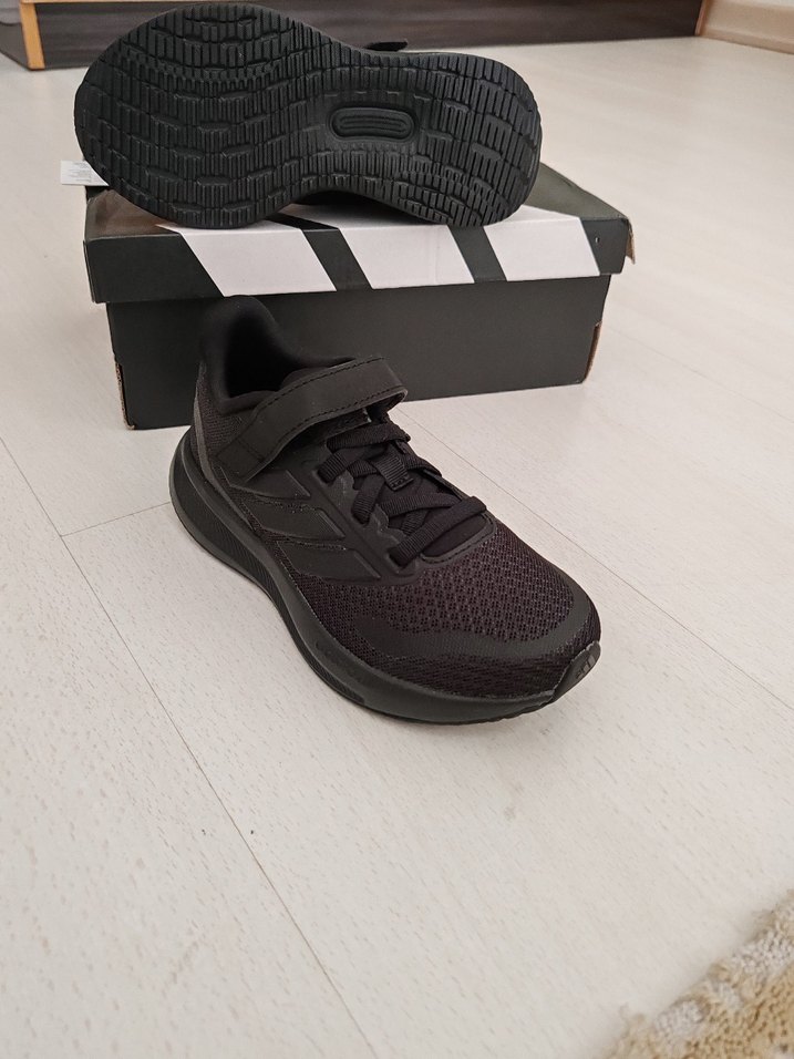 Erkek Çocuk Siyah Spor Ayakkabı Velcro 30.5 numara - Görsel 3