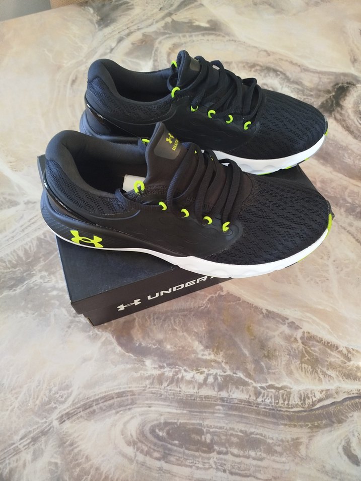 Siyah Sarı Under Armour Erkek Koşu Ayakkabısı - Görsel 3