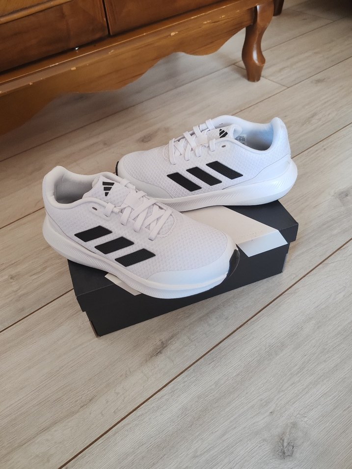 Adidas spor ayakkabı 31.5 numara - Görsel 3