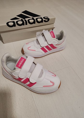 Kız Çocuk Pembe Adidas Spor Ayakkabı 31.5 numara - Görsel 3