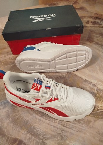 Reebok Beyaz Kırmızı Spor Ayakkabı - Görsel 3
