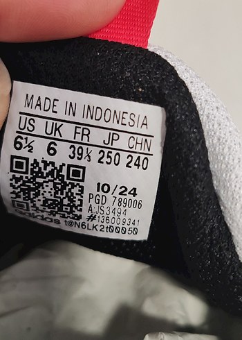 Marvel Baskılı Erkek Çocuk Spor Ayakkabı 39.5 numara - Görsel 3