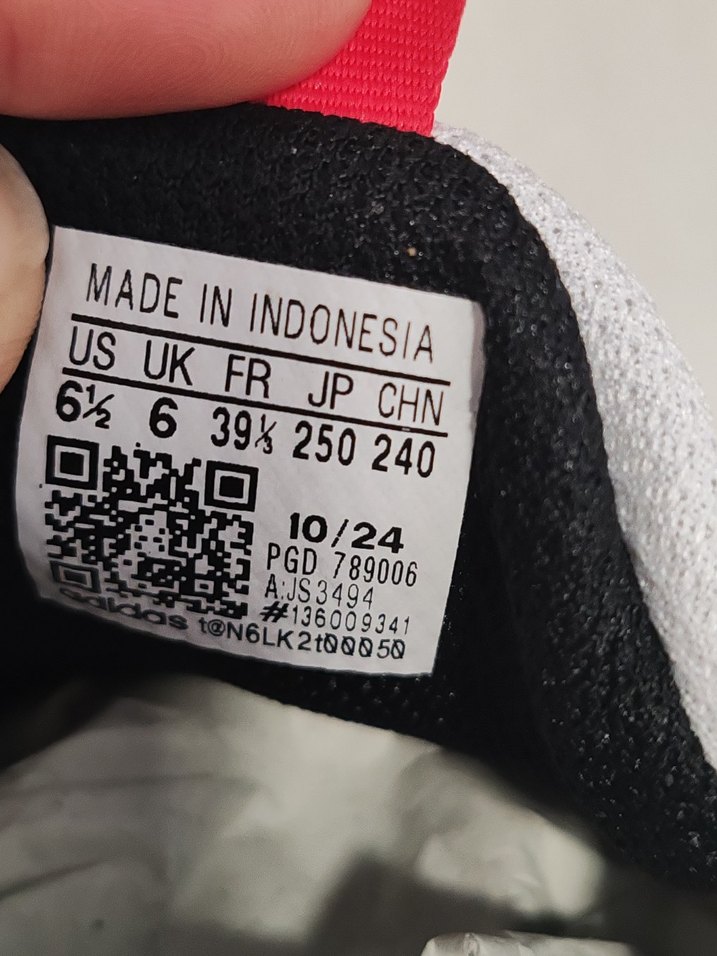 Marvel Baskılı Erkek Çocuk Spor Ayakkabı 39.5 numara - Görsel 3