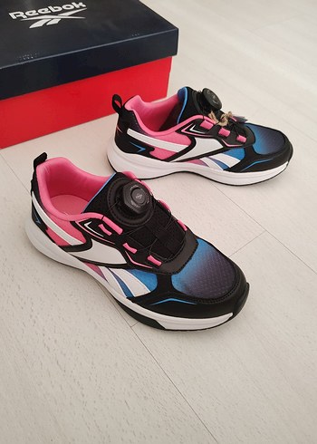 Reebok spor ayakkabı - Görsel 3