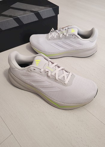 Beyaz Adidas Erkek Spor ve Günlük Koşu Ayakkabısı - Görsel 2