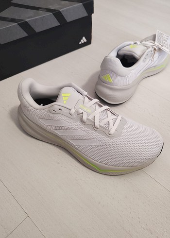 Beyaz Adidas Erkek Spor ve Günlük Koşu Ayakkabısı - Görsel 4