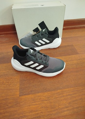 Adidas 38