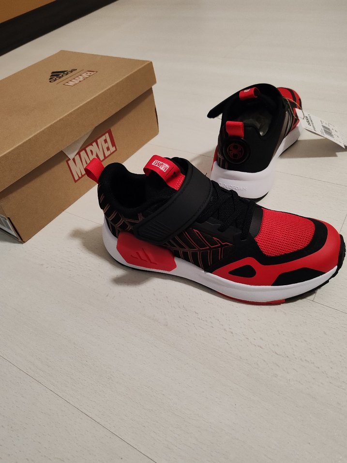 Marvel Baskılı Kırmızı Erkek Çocuk Spor Ayakkabı 38 numara - Görsel 4