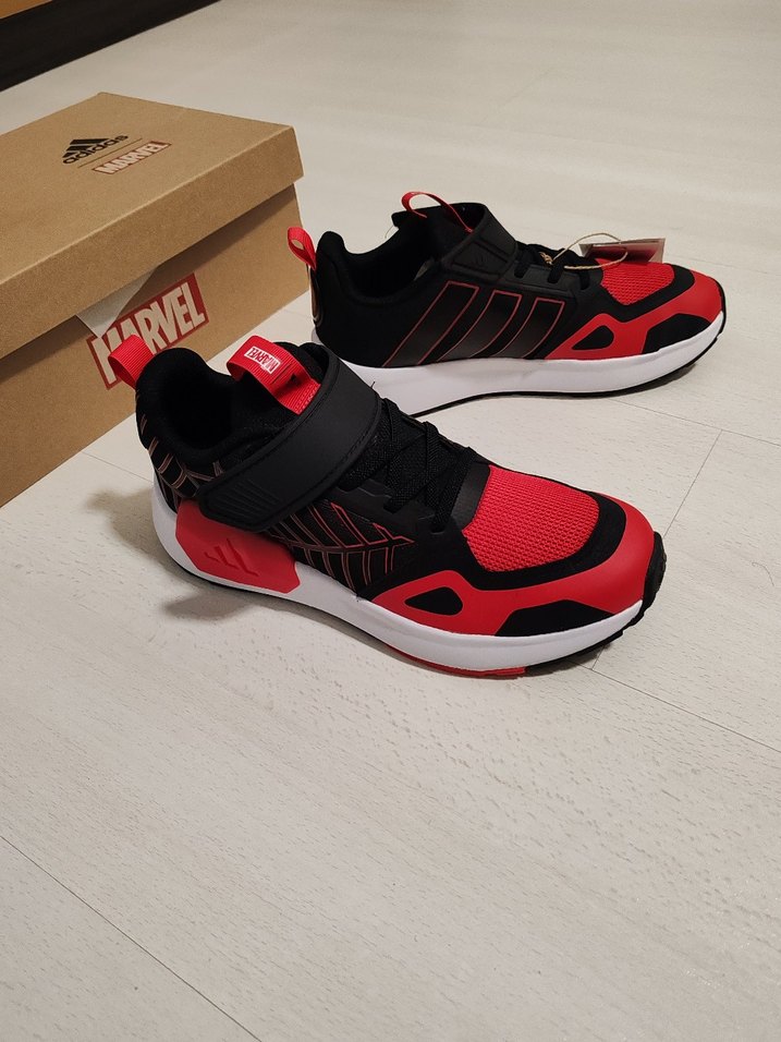 Marvel Baskılı Kırmızı Erkek Çocuk Spor Ayakkabı 38 numara - Görsel 5