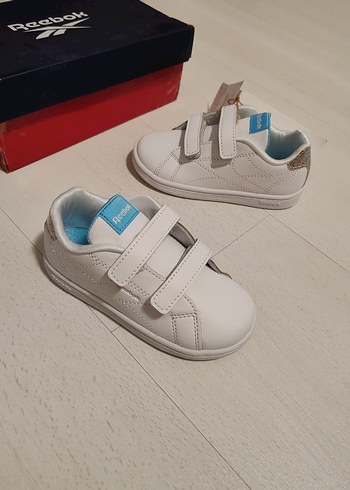 Kız Çocuk Beyaz Cırtcırtlı Spor Ayakkabı 24.5 numara - Görsel 3