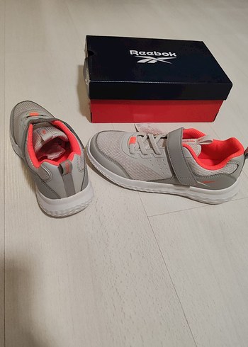 Kız Çocuk Gri Cırtcırtlı Spor Ayakkabı - Görsel 2