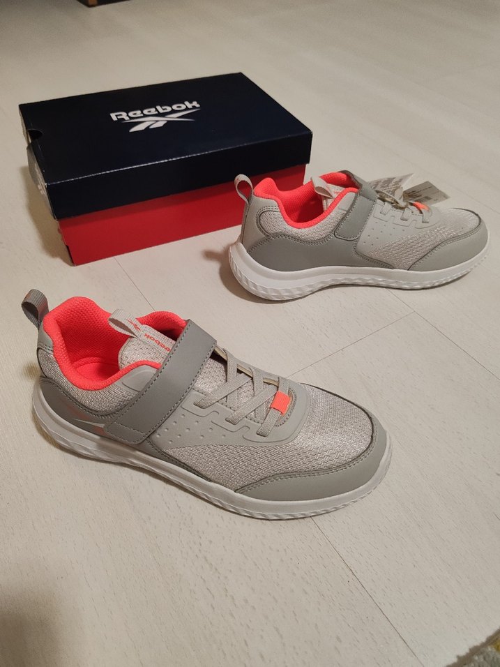 Kız Çocuk Gri Cırtcırtlı Spor Ayakkabı - Görsel 4