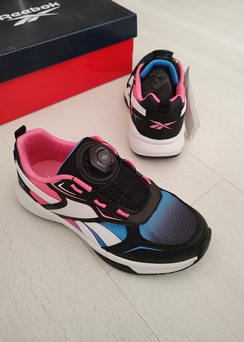 Reebok spor ayakkabı - Görsel 3