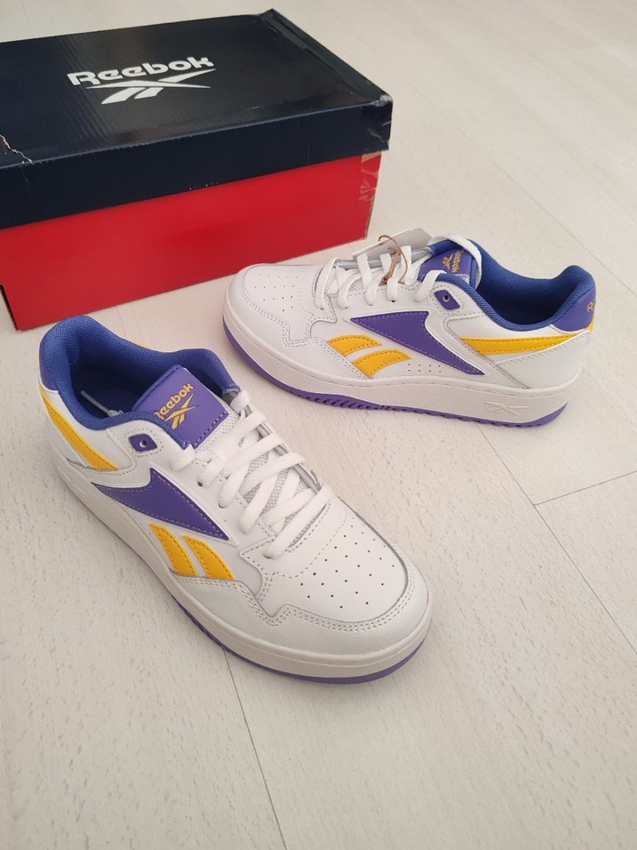 Beyaz Renkli  Platform Spor Ayakkabı - Görsel 4