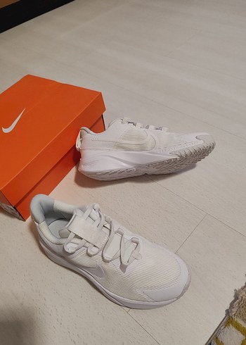 Beyaz Bağcıklı  Spor Ayakkabı 33.5 numara - Görsel 5