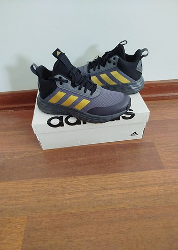 Gri Adidas Basketbol Ayakkabısı - Görsel 5