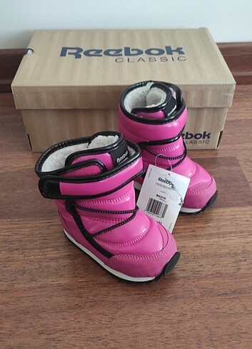 Reebok bebek bot 