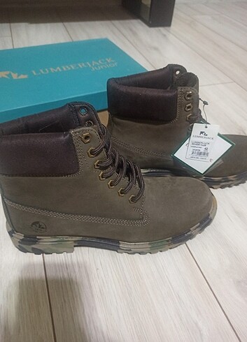 #Lumberjack# #hakiki deri kar botu# #outdoor bot#
