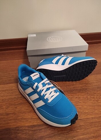 38,5 Beden Adidas ayakkabı 