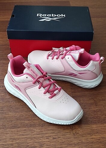 Reebok ayakkabı