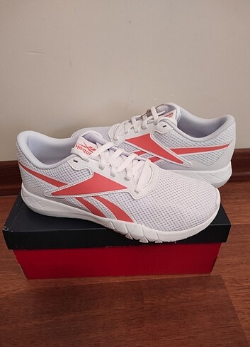 Reebok ayakkabı 