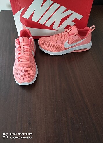 36,5 Beden turuncu Renk Nike Air Max ayakkabı 